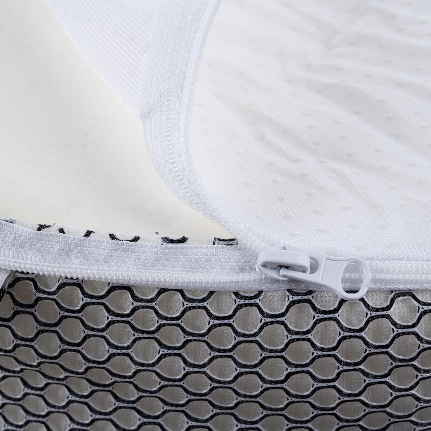 Perna cu suport ortopedic Coccis cu spuma din memorie, husa detasabila si lavabila, Gri